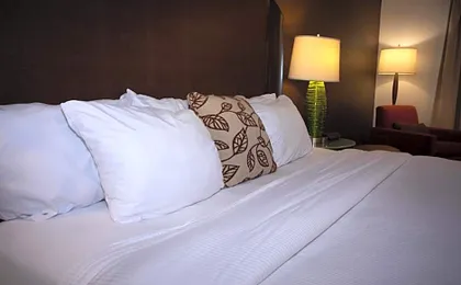 Alliance Hotel & Suites, a Howard Johnson by Wyndham