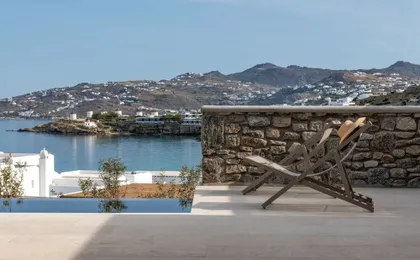Bonzoe Suites & Villas