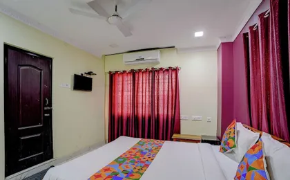 Fabhotel Yazhini Residency