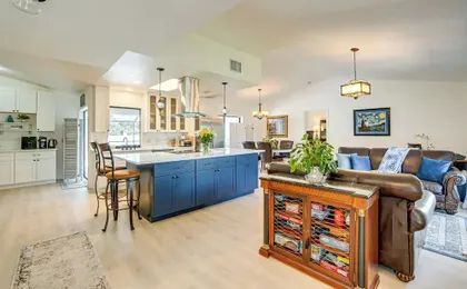 8 Mi Beach: Beautiful Oasis w/ Saltwater Pool