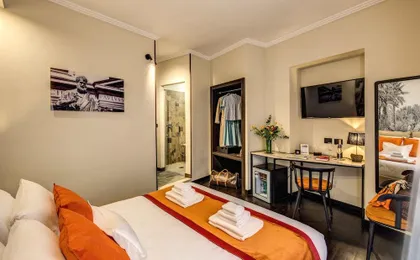 Pax Hotel