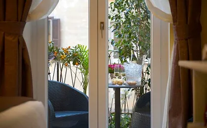 Maison Tritone