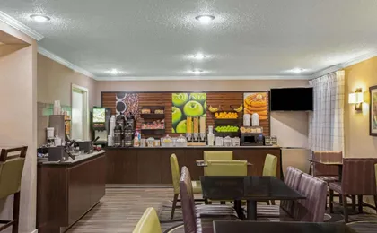 La Quinta Inn & Suites by Wyndham N Little Rock-Mccain Mall