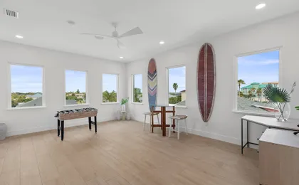 Sea View Play