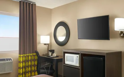 Super 8 by Wyndham Liberal Ks