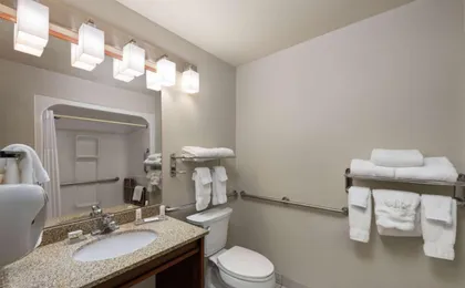 Ramada by Wyndham Moses Lake