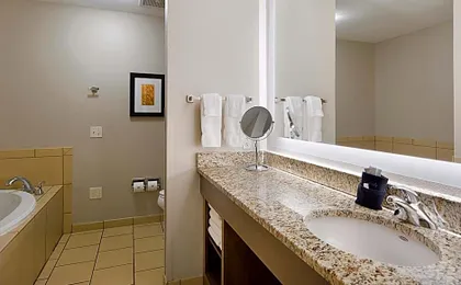 ClubHouse Hotel and Suites