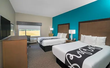 La Quinta Inn & Suites by Wyndham West Memphis