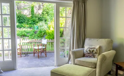 The Cottage by the Walls