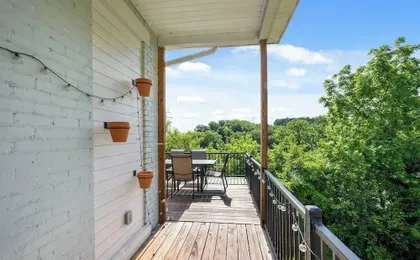 Ludlow Lodge w/ City Views