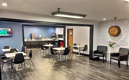 Super 8 by Wyndham Georgetown