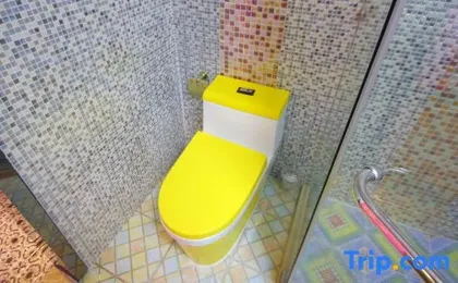 Jitai Chain Hotel (Shanghai Huashan Hospital Gucun Park Subway Station)