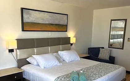 Flamingo Inn Beachfront - Daytona Beach