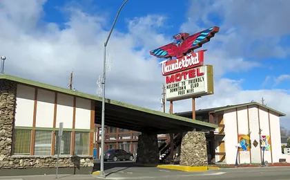 Thunderbird Motel