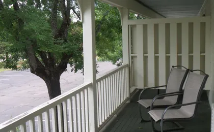 Green Granite Inn