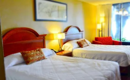Crystal Cove Riverfront Resort