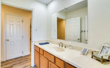 Walk to Beach: Galveston Getaway w/ Deck!