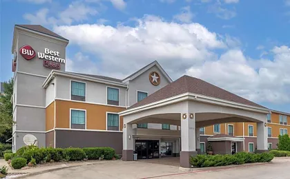 Best Western Plus Denton Inn & Suites