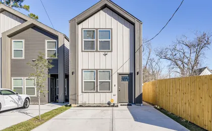 Sleek, Convenient New-build 8 Mi to Dtwn Houston!