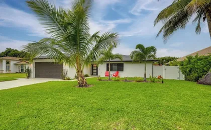 2 Mi to Beach Park: Luxe Bonita Springs Getaway