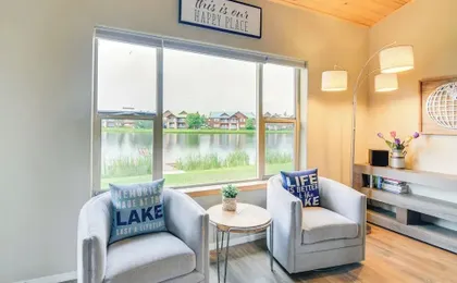 Modern Pagosa Springs Home w/ Deck on Village Lake
