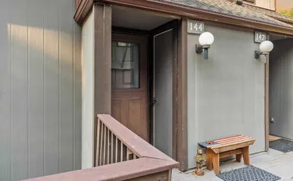 Prime Location on Camelback Mtn, Renovated w/ Movie & Game Room The Bear s Den