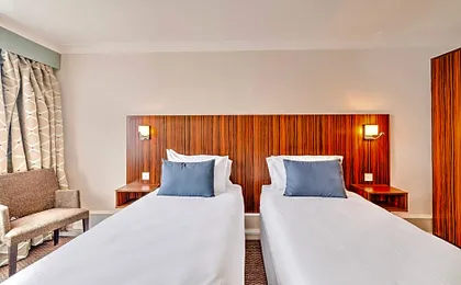Palms Hotel & Retreat By Palette London Romford