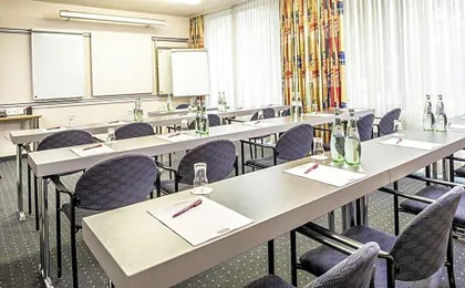 ARVENA Messe Hotel
