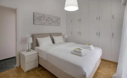 Roomy & Comfortable Apt Near Acropolis by Ghh