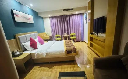 Yuge Chain Hotel (Wenjiang University Town)