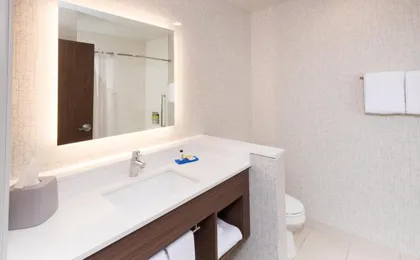 Holiday Inn Express & Suites Gaylord