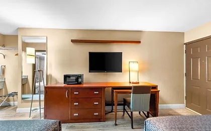 Econo Lodge Texarkana I-30