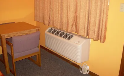 83 Motel