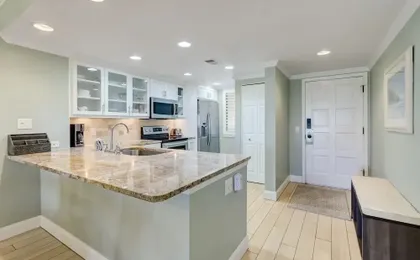 Cozy Pet Friendly Condo by The Beach Omni Sea Dunes - 1616