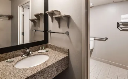 Best Western Beacon Inn