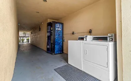 Travelodge by Wyndham Fairplex Pomona