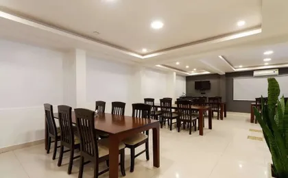 Capital O 62688 Makers Hotel
