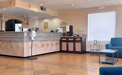 Quality Inn & Suites Airport