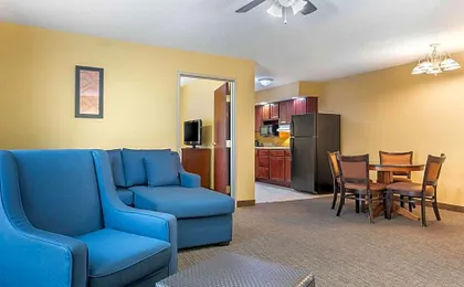 Comfort Suites Findlay I-75 near Sports Complex
