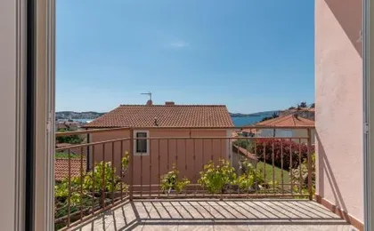 Comfortable apartment near the sea