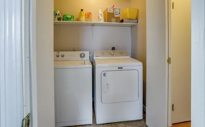 3 Mi to Town! Cozy Apartment in Poplar Bluff