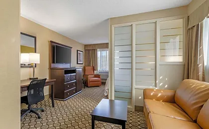 Best Western Plus Inntowner Madison