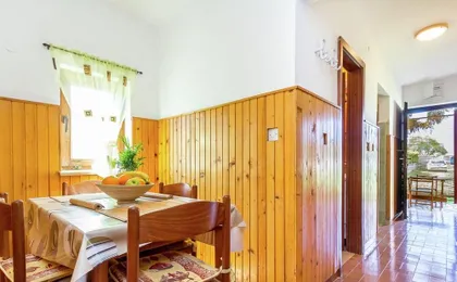 Holiday Home with Garden Located Near the Beach