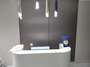 Zhanhui City Hotel Apartment (Shenzhen Convention Center Gangxia Metro Station)