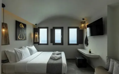 Kudos Suites Firostefani