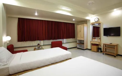 Hotel Suyash Deluxe