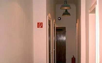Buch-Ein-Bett Hostel