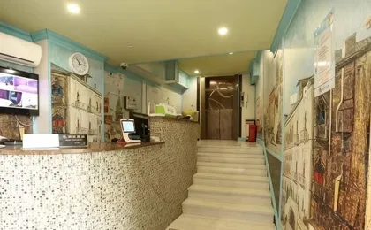 Jiuban Hotel (Jiuting Subway Station)