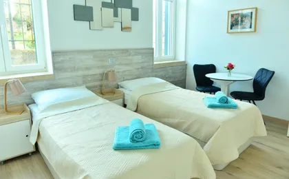 En-Suite Rose on Rokova Street - 5 Min Walk To the Old Town of Split (Adults Only)