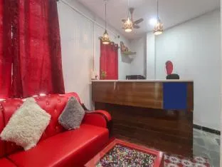 Iroomz Hotel Galaxy Grand